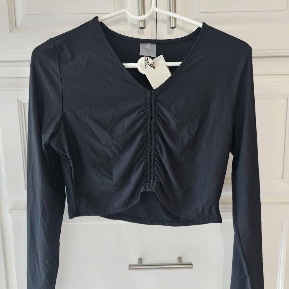 Women's Black Long Sleeve Top